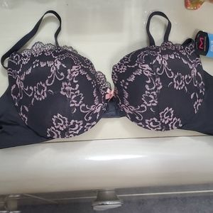 Maidenform bra